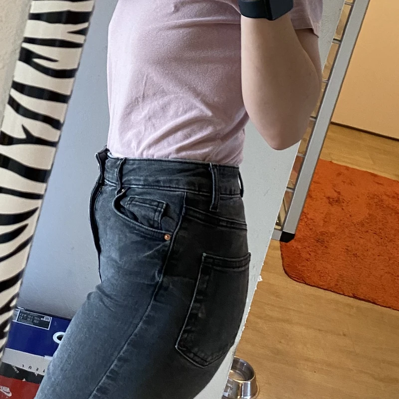 Analstute23